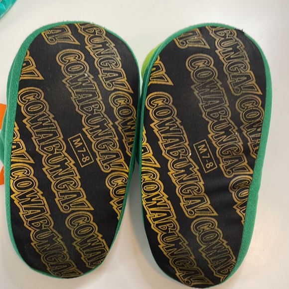 Teenage Mutant Ninja Turtle Slippers Size Medium 7-8 - Picture 6 of 12